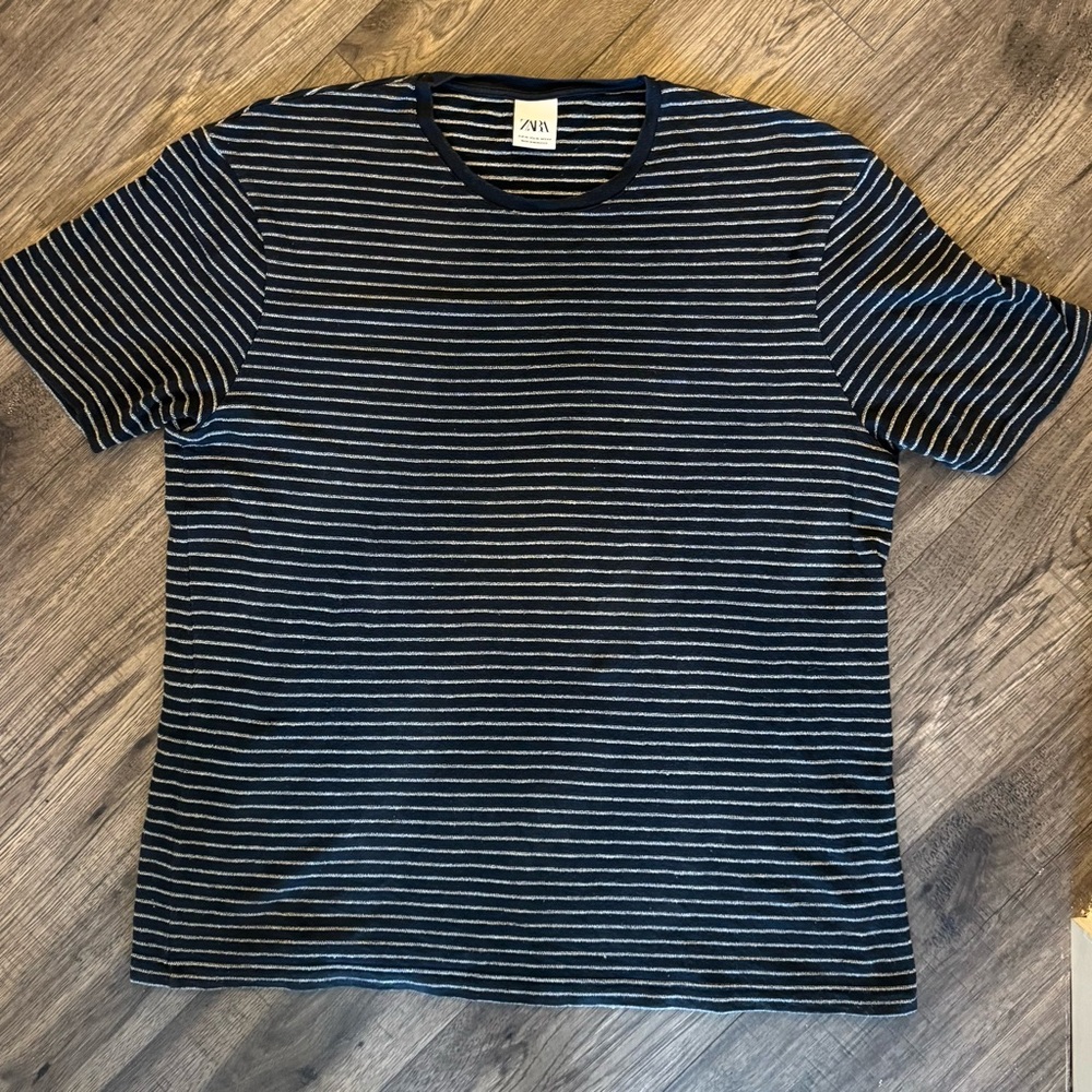 Zara Men's Navy and White Striped Short Sleeve Tee
